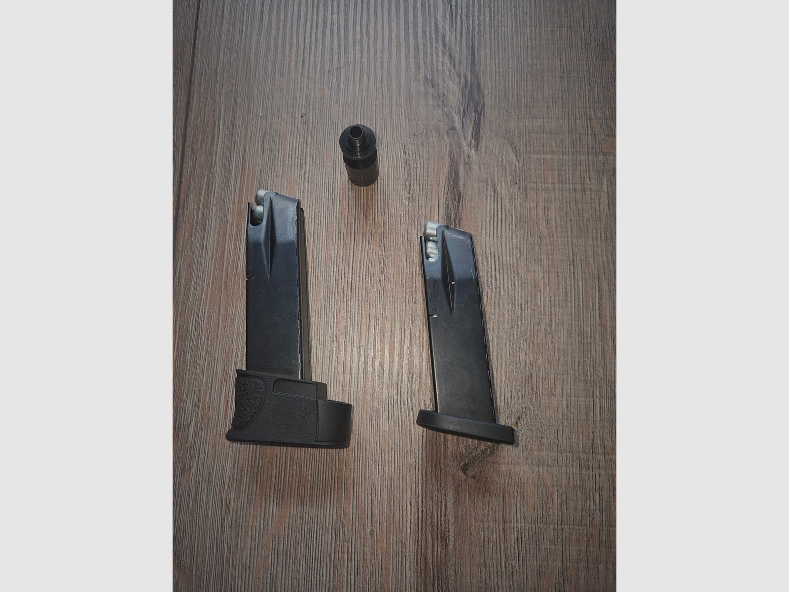 9 mm półautomatyczny