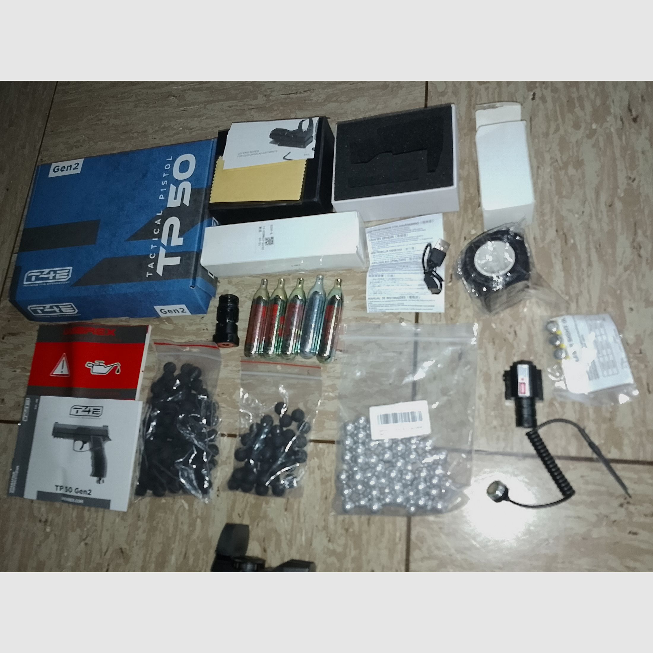 Hdp50 Tp50 T4E RAM .50  Gen 2 mit Visier Rot Grün Punkt Top Mount Scope + CO2 Kapseln + Flashlight Zoom Strobo + Laser + Alu Kugeln Rubberballs neu 