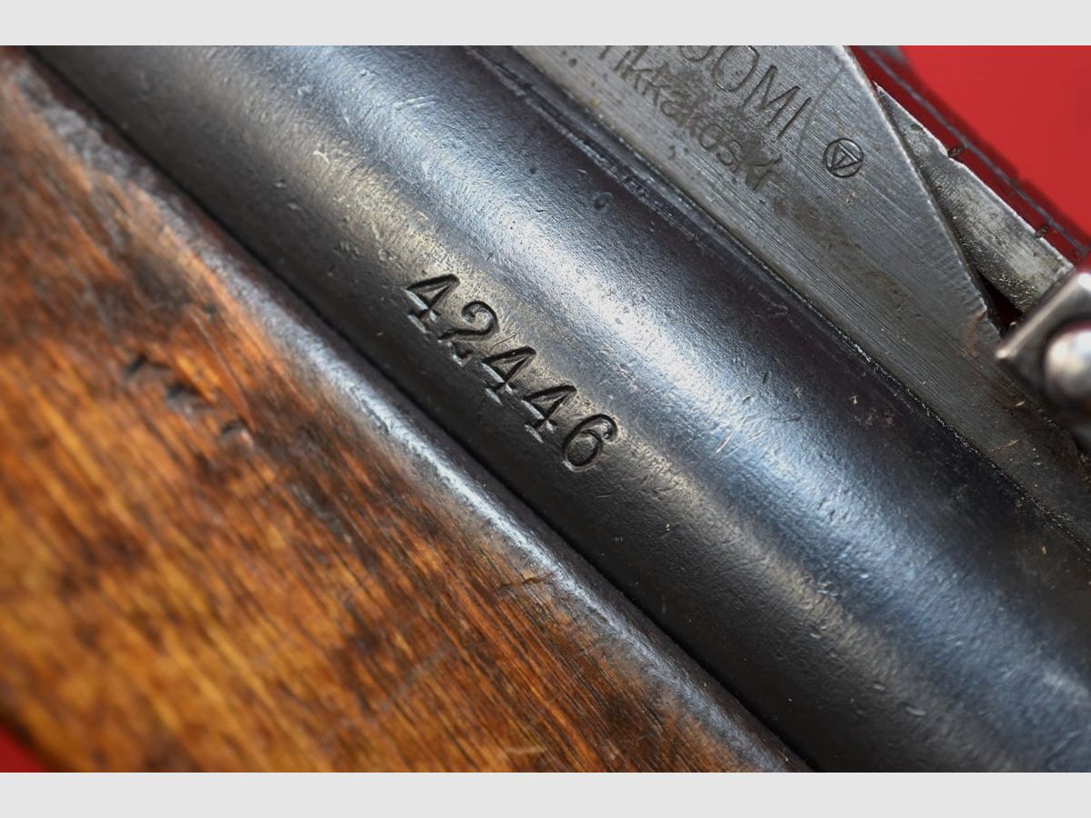 #6677 pistolet semi-automatique SUOMI KP/-31, cal. 9x19, image 19 sur 26