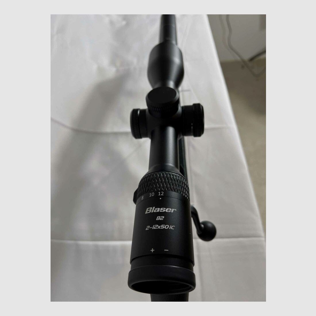 BLASER BLASER R8 PROFESSIONAL 87 cm .308 Win. + ZF B2 2-12x50 iC S + Schalldämpfer