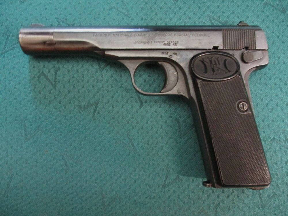 Pistolet FN 10/22 7,65mm Browning 10/22