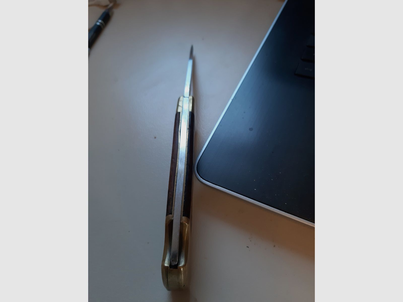 40 Jahre junges Herberts JAGDMESSER Klappmesser - CJH 207713  Mechanik TOP , schliff unsauber, Optik ( schmutzig )