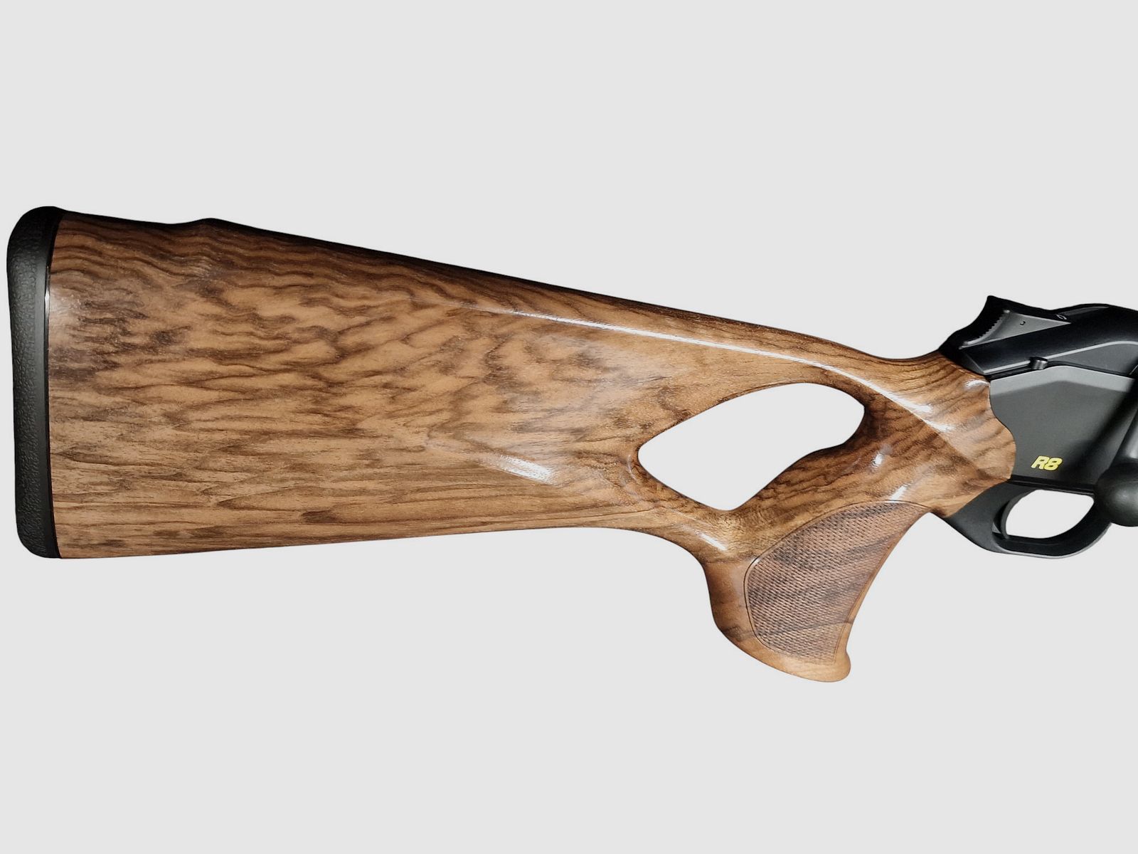 Blaser R8 Success wood HK4 in the calibers 308Win, 30-06 Spring. or 8x57JS LL 52cm with M15x1 immediately available