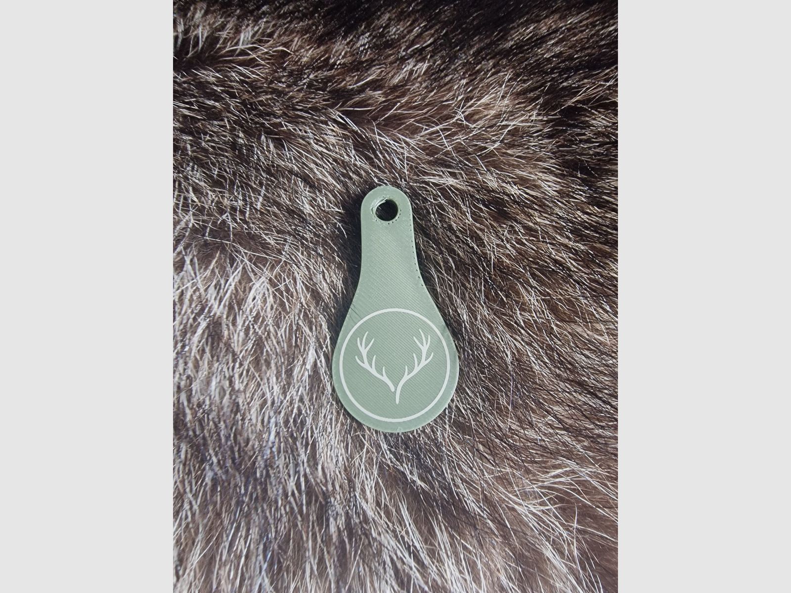 Einkaufswagenöffner mit jagdlichen Motiven