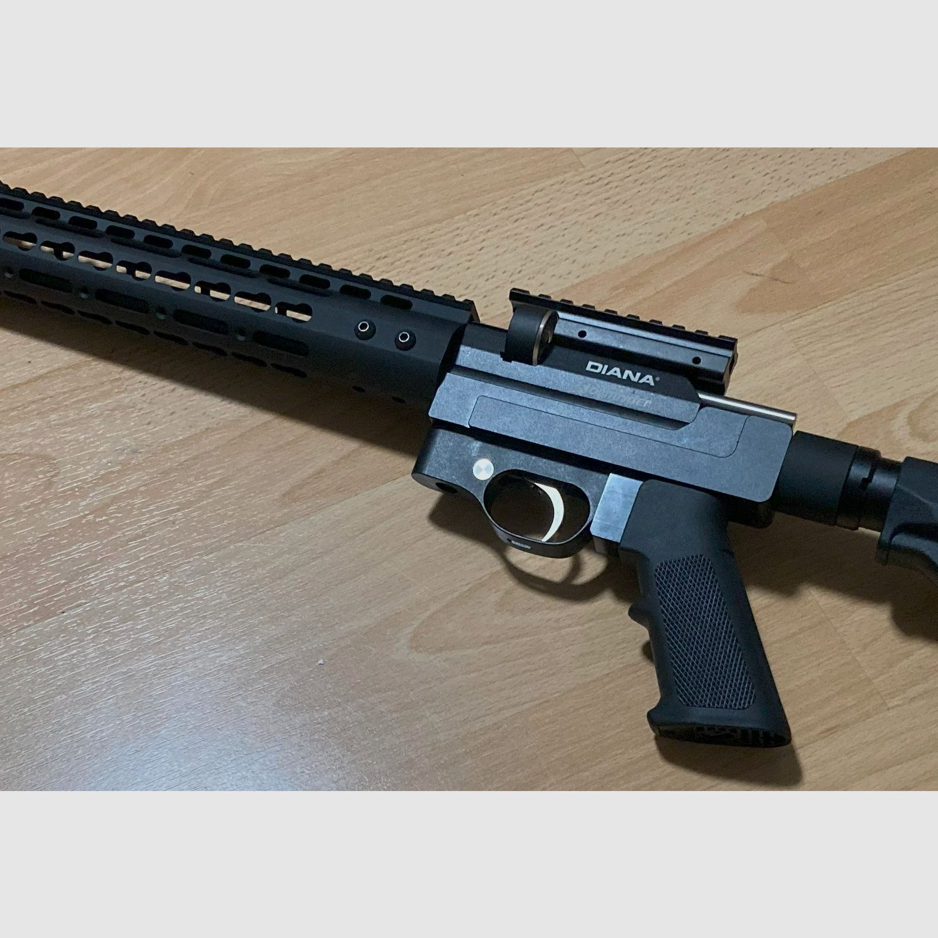 Carabine à air Diana Stormrider avec système de crosse aluminium AR15-Tactical et lunette 3-9x32, F libre dès 18 ans avec kit export 35J