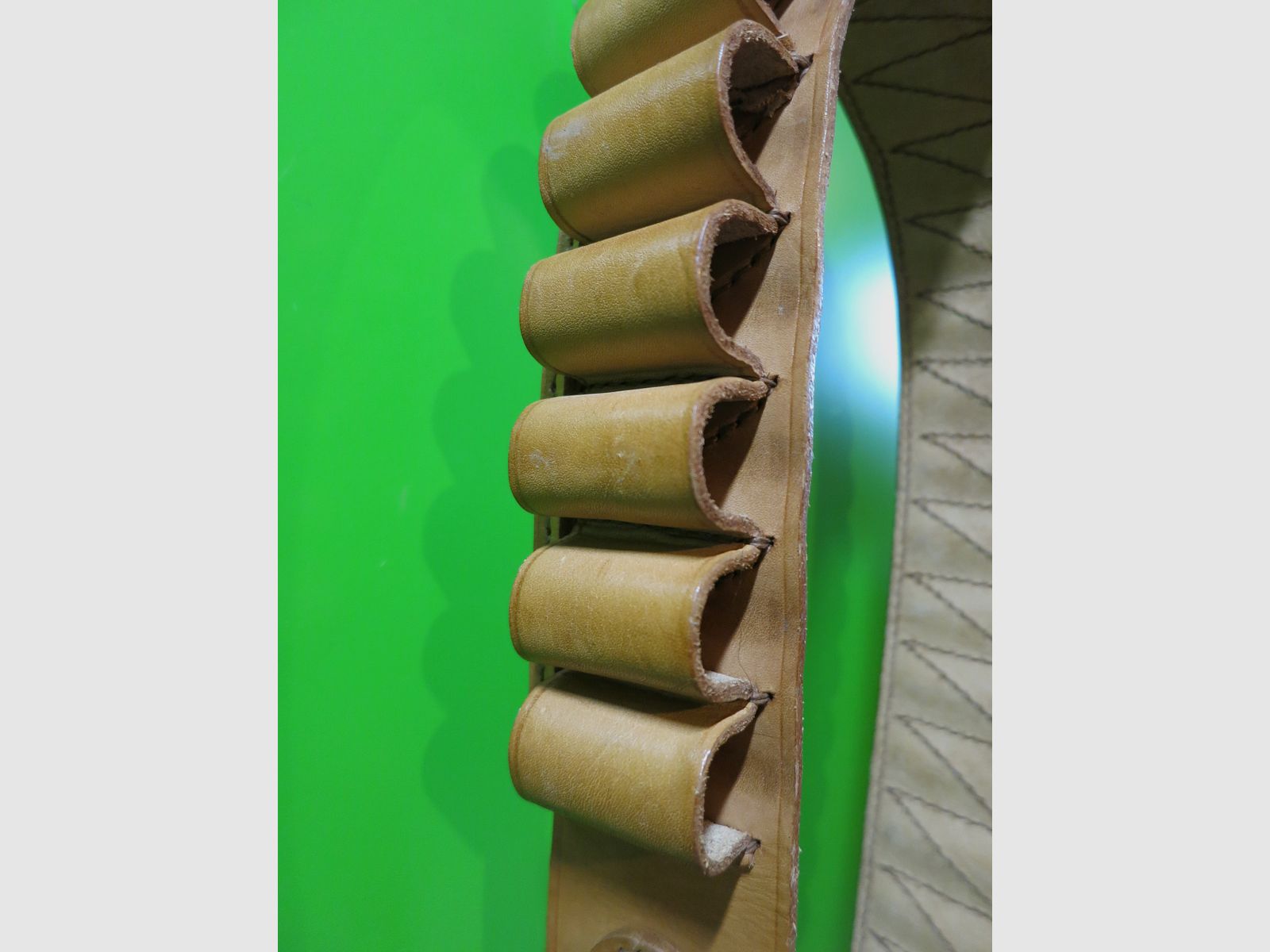 Cinturón de cartuchos histórico de cuero de silla, calibre 12 de perdigones - para 25 cartuchos -