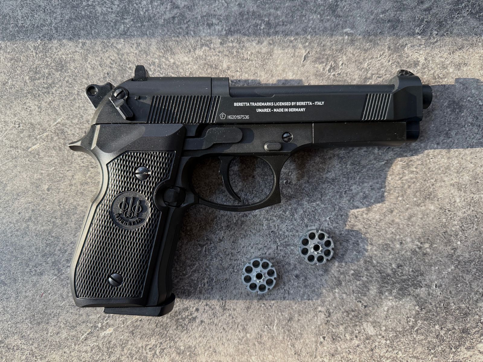 Pistola CO2 Beretta M92 FS Co2 Diabolo Umarex