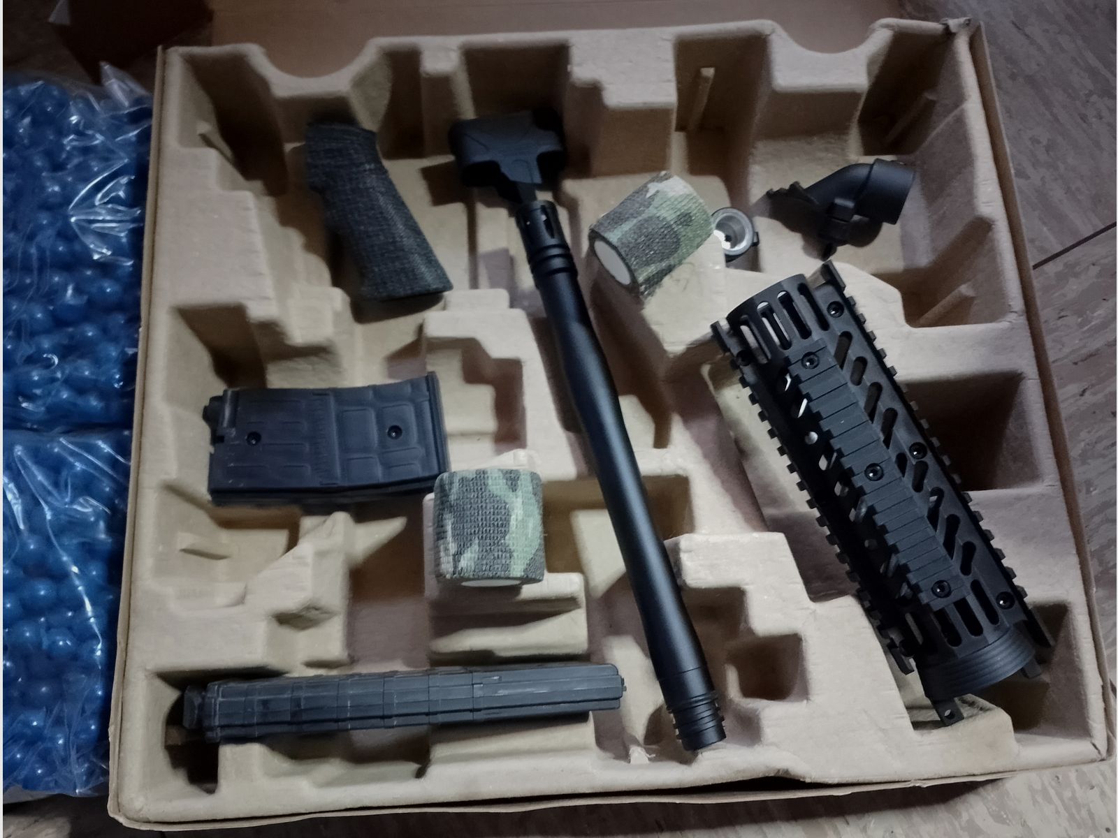 Tippmann Tmc Elite Set de marqueurs .68 Accessoires Tuning Canon Paintballs Cal 68 CO2 Set Holo Viseur Point Rouge Vert Lampe LED 3 Chargeurs Ovp