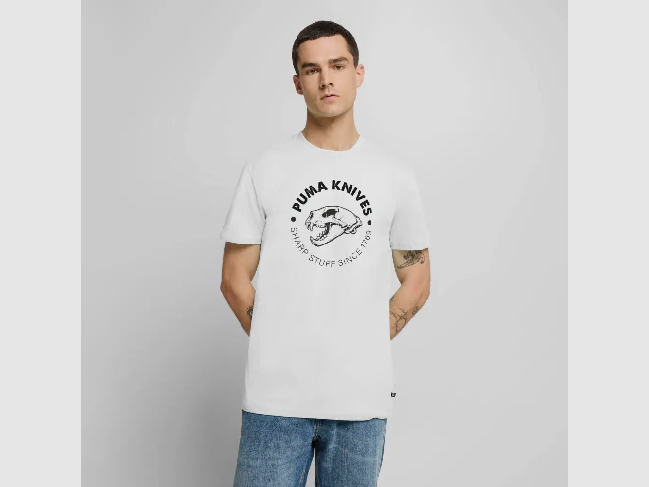 PUMA Men´s Premium T-Shirt "PUMA KNIVES Skull BW"