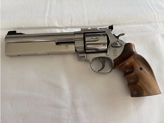Smith & Wesson Revolver .44 Magnum 629 Classic -6