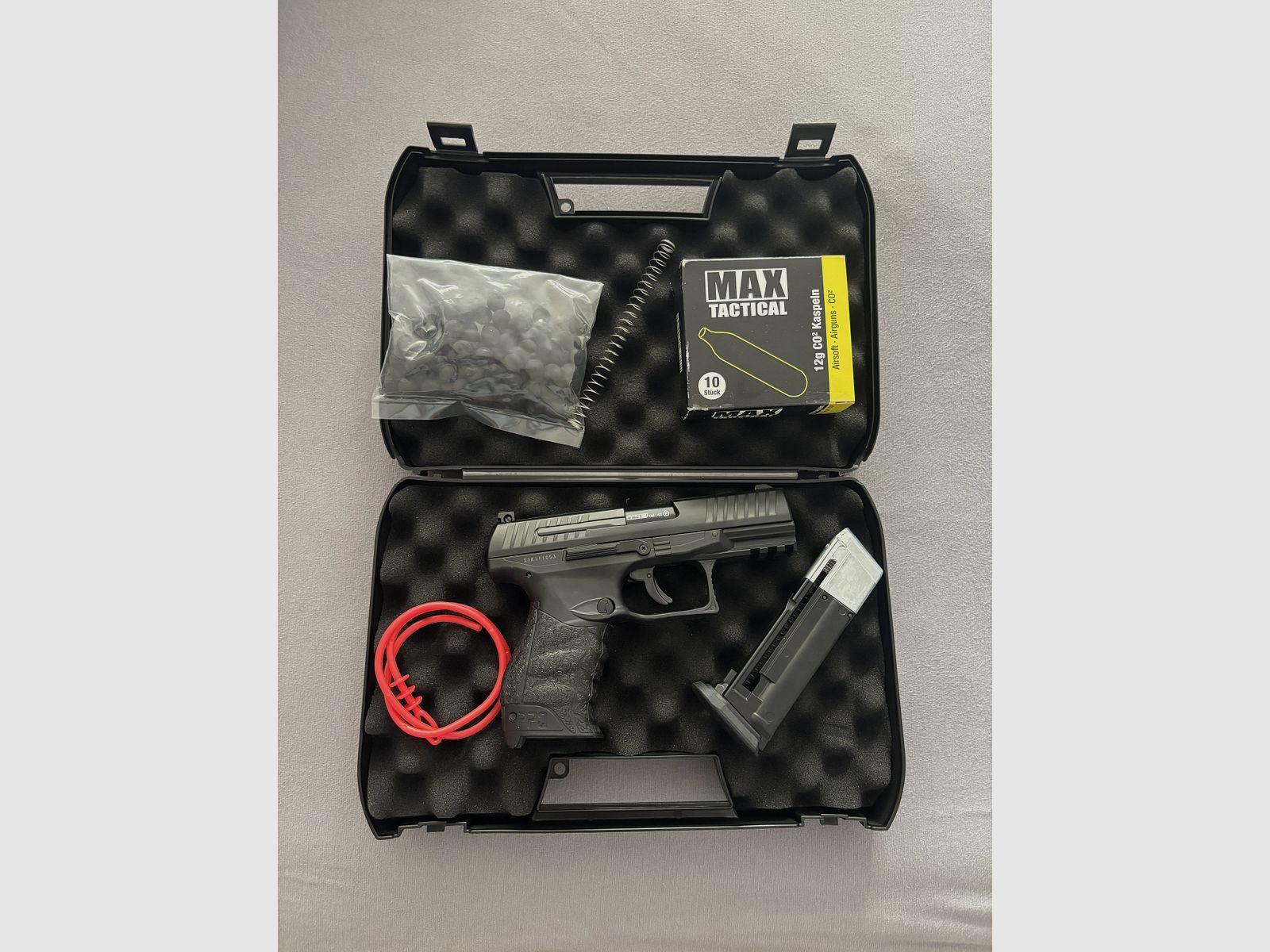 Walther PPQ M2 CO2-RAM Pistole Kal. 43 schwarz inkl. Rubber Balls, CO2 Kapseln