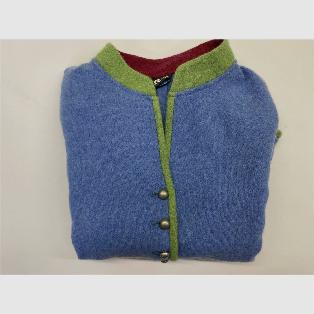 Boos dames vest met mouwvlekken 38