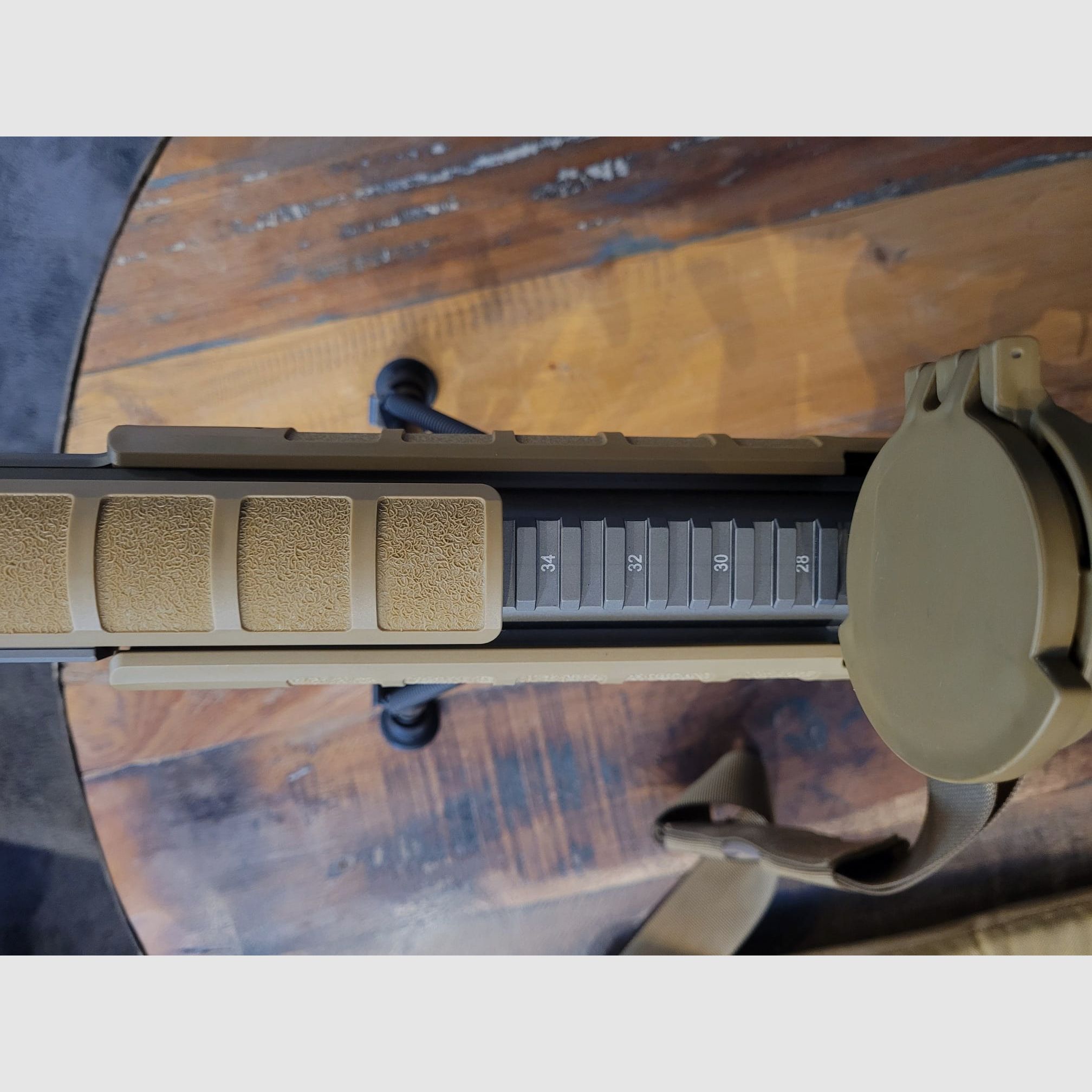 H&K zelfladende geweer Mod. MR308A3 (RAL8000) 20 met accessoires G28 10 schots magazijn en Schmidt & Bender 3-20x50 PMII Ultra Short & diverse accessoires