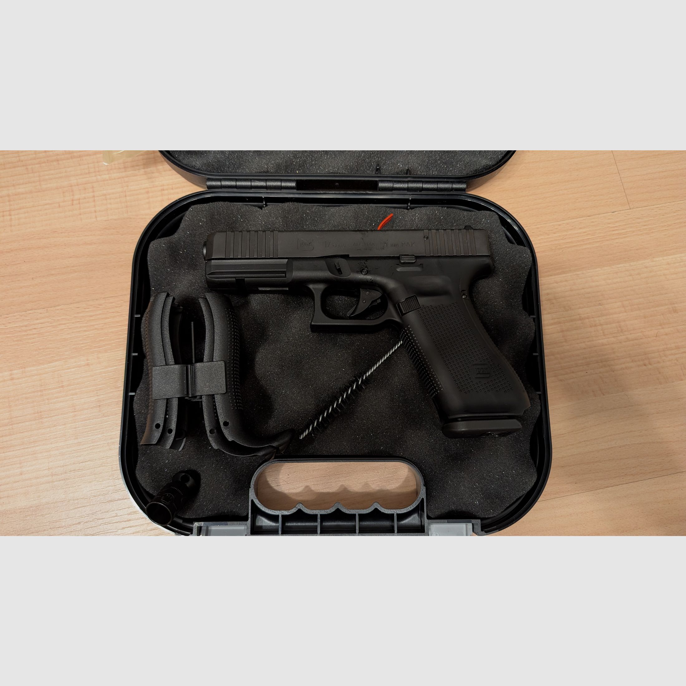 Glock 17 Gen 5 SV Stahlverschluss 9mm PAK Schreckschusspistole