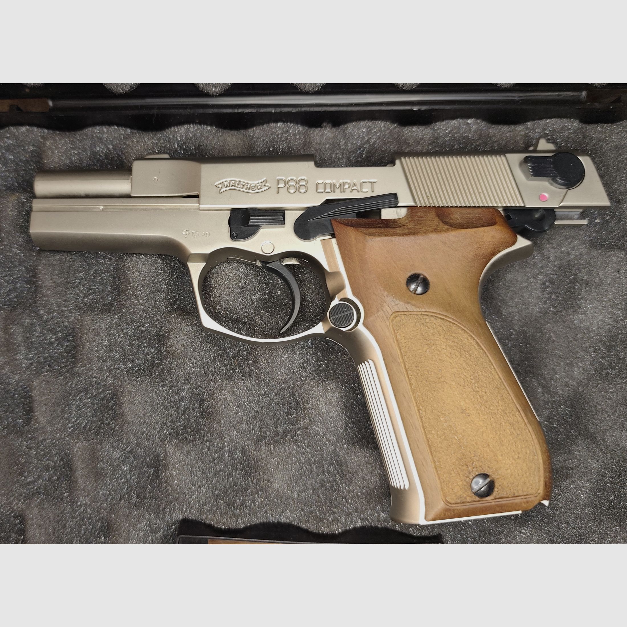 Walther P88 Compact Nickel PTB 764 Silvester-set ver.Pyro+50 schoten munitie