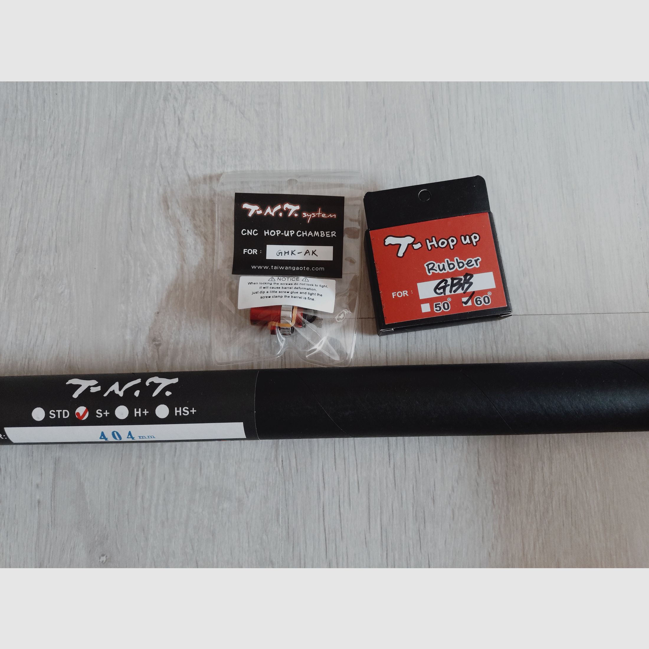 GHK AKMS Vollmetall Echtholz Gas-Blow-Back mit TNT-Lauf und Hop Up Kammer in Top Zustand