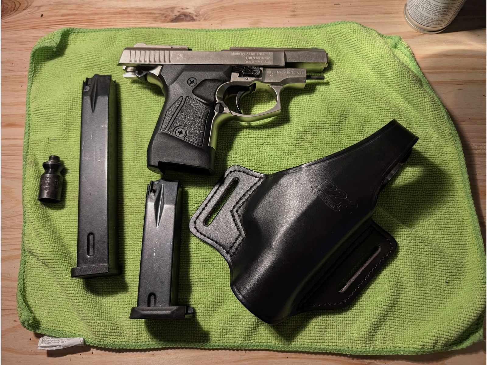 Zoraki Mod. 914 9mm P.A.K. PTB 922 incluido funda y 2 cargadores