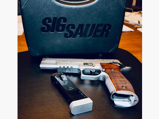 SIG Sauer P226 X-Six Classic