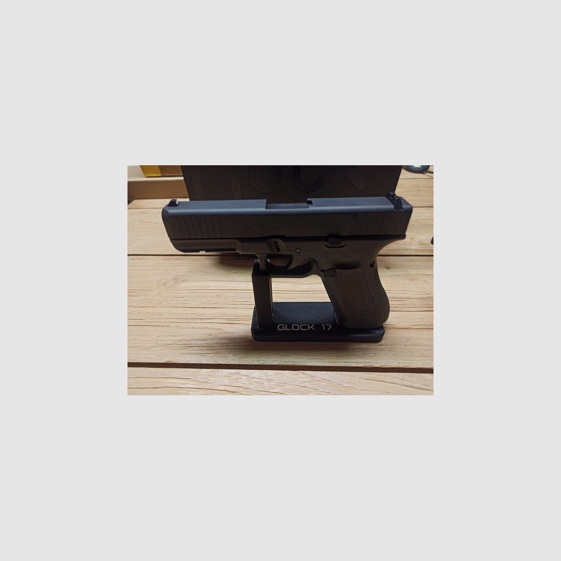 Glock 17