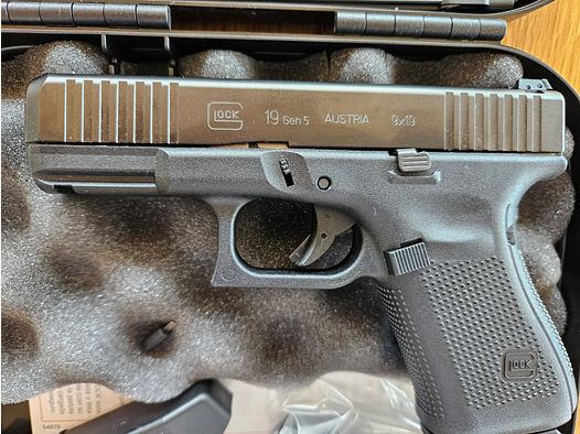 Glock 19 Gen5 FS 9mm, wie neu mit Rechnung