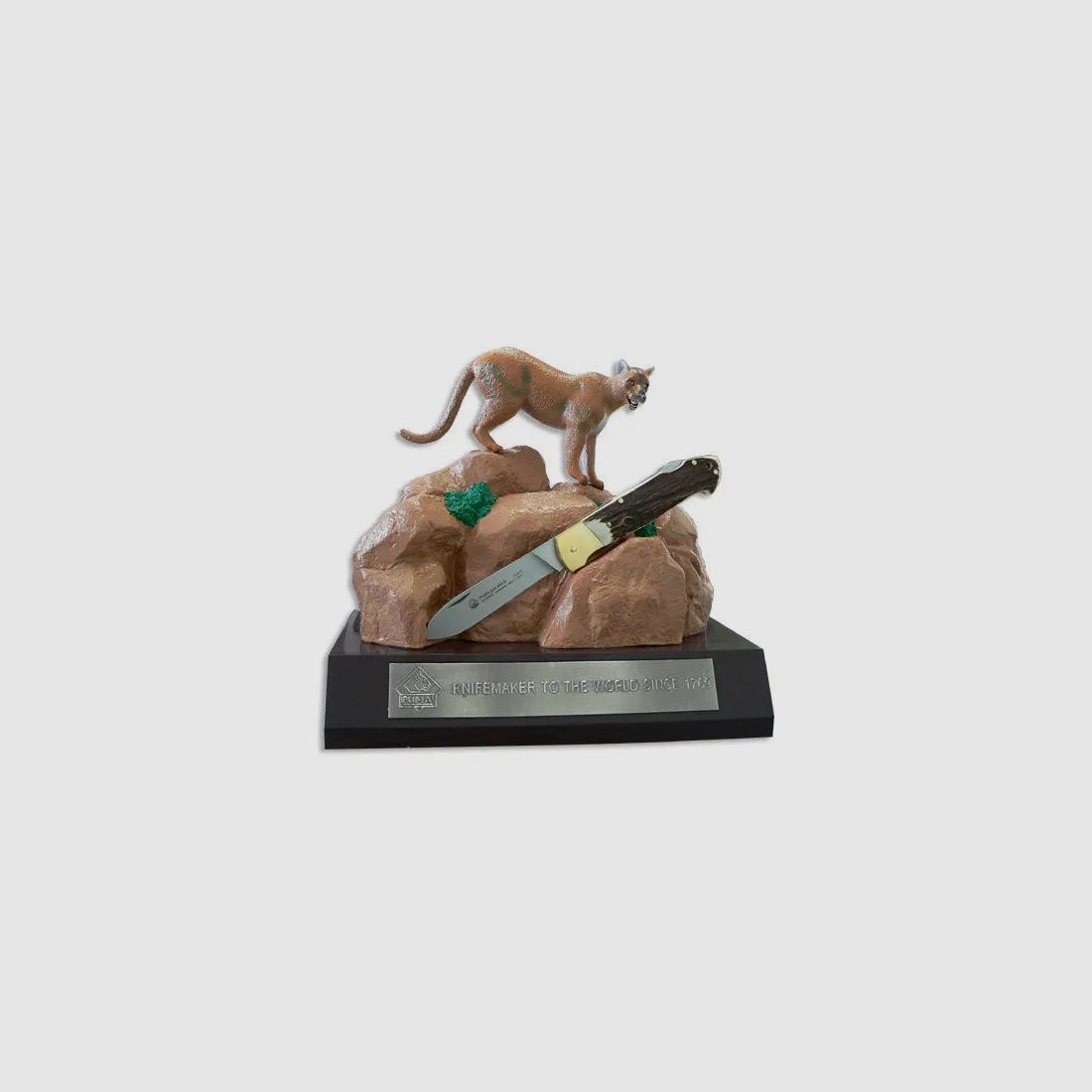 PUMA Statue, Figur