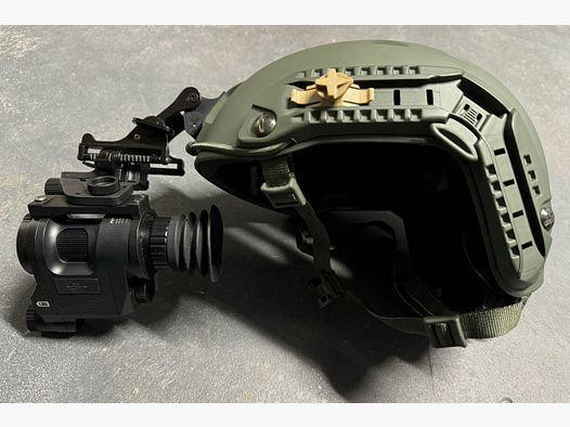 Night vision device weapon and helmet mount Sytong HT 66 German Ed. with IR illuminator and helmet adapter