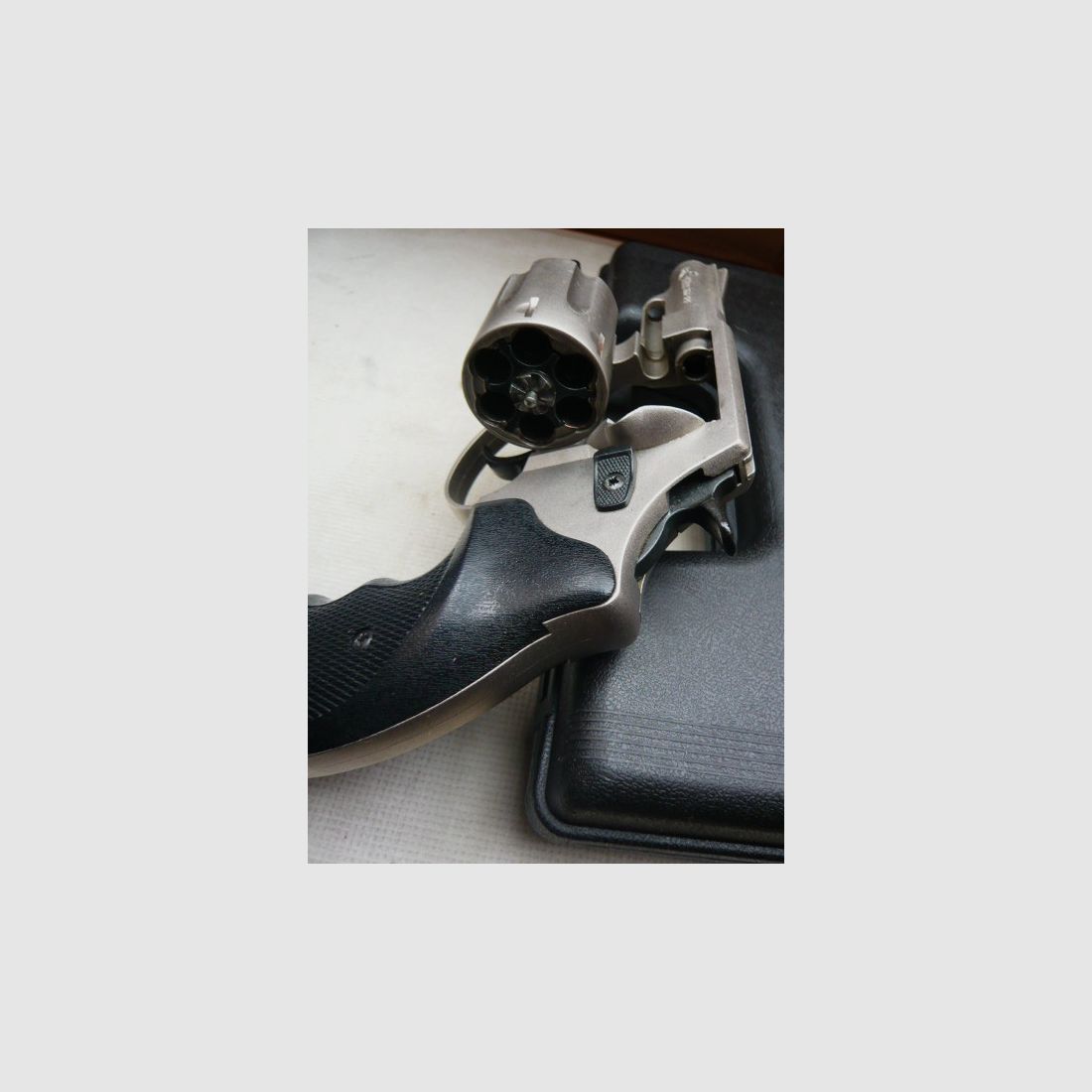 Alter Revolver Röhm RG 89 cal. 9mmK