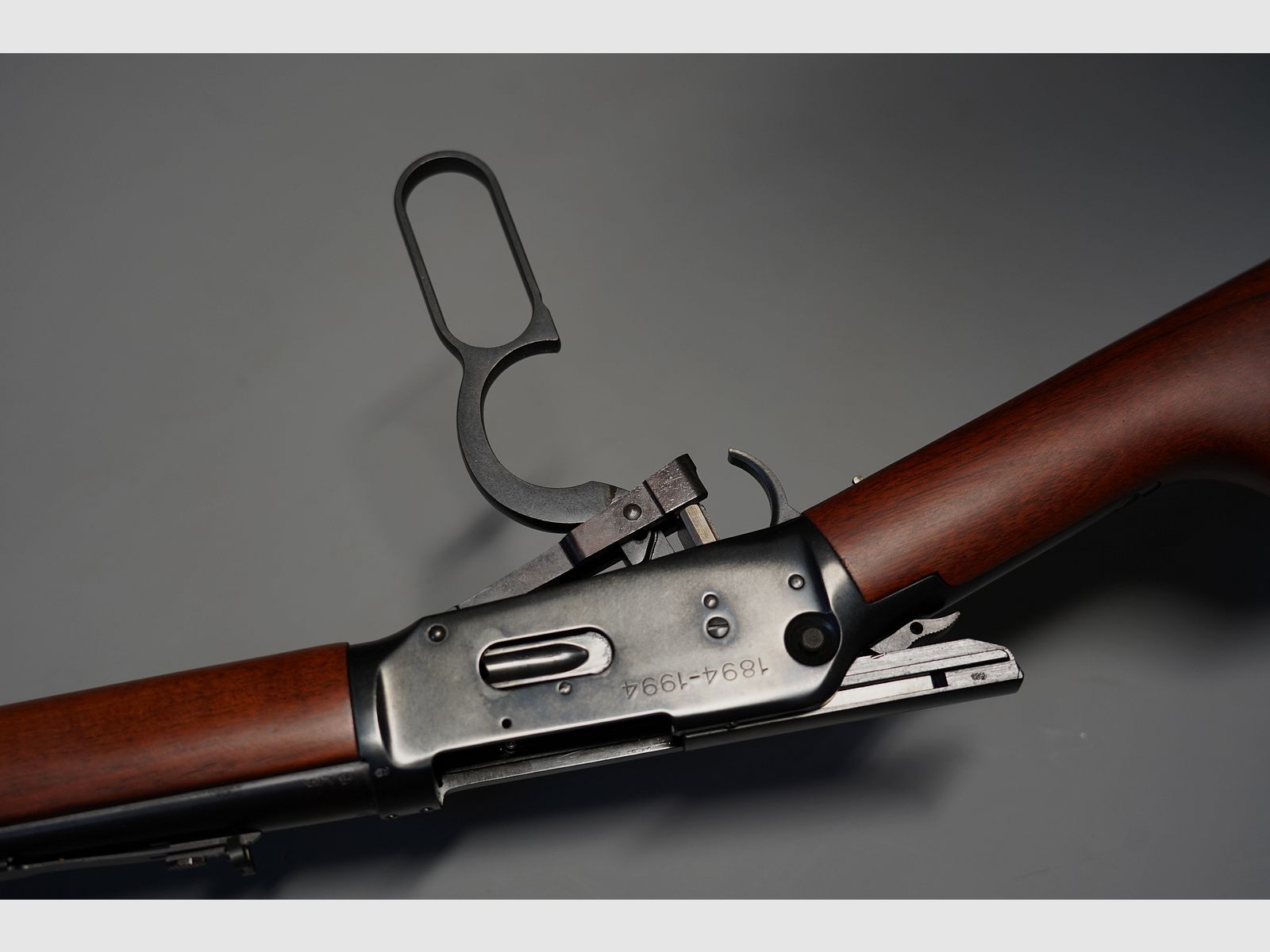 Winchester Model 94 Standard noyer, carabine à levier de sous-garde Cal. 30-30 Win. neuve, jamais tirée