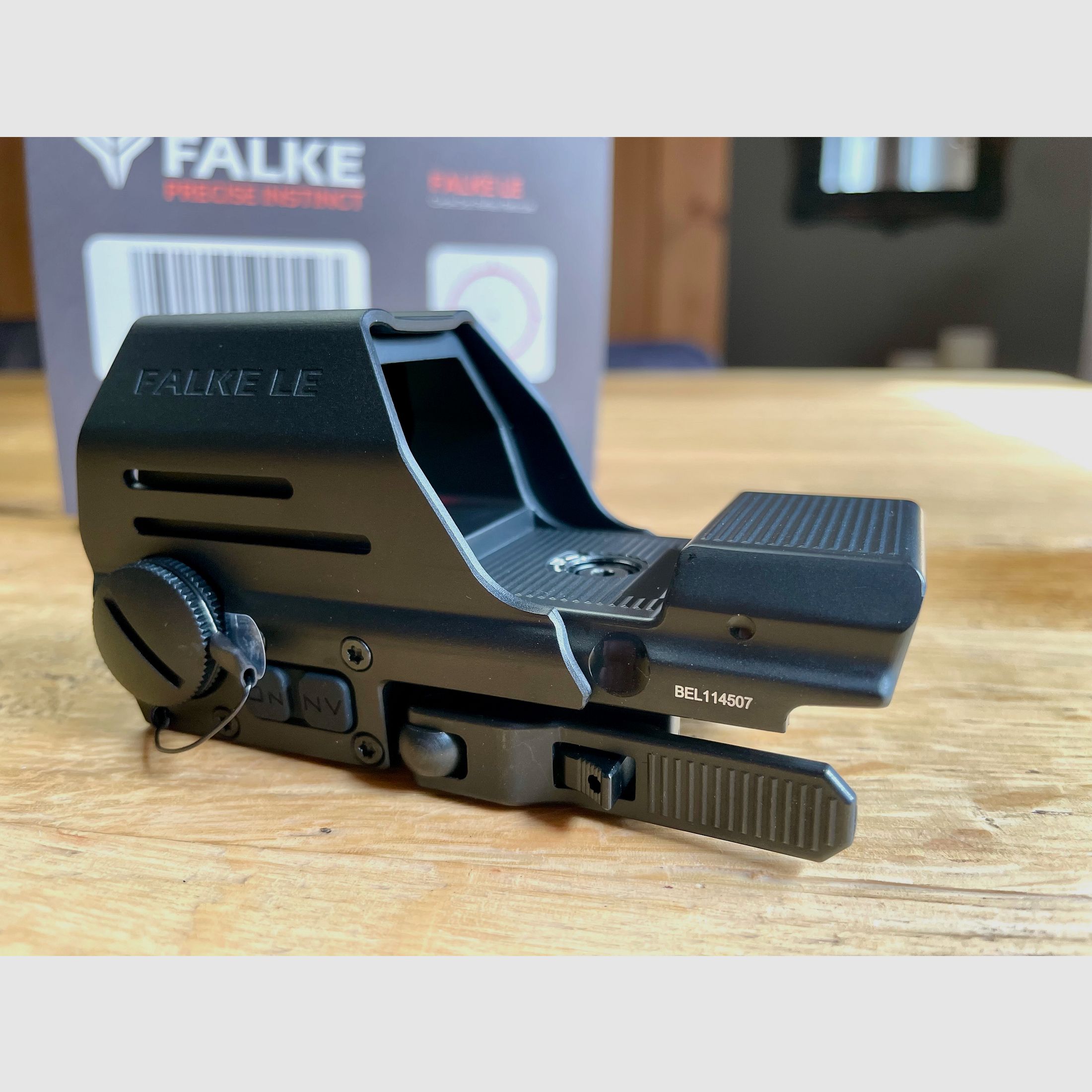 Red Dot FALKE LE Gen. II con funzione di rilascio rapido