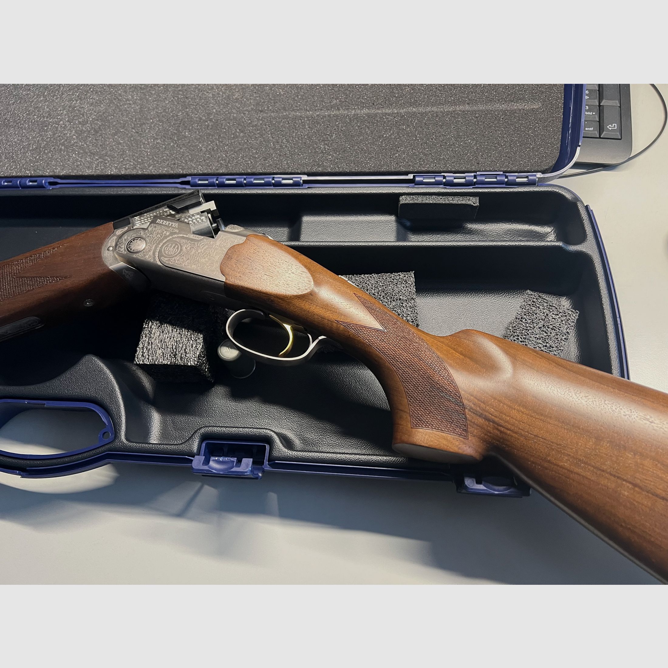Beretta over-and-under shotgun 686 Silver Pigeon 1 hunting