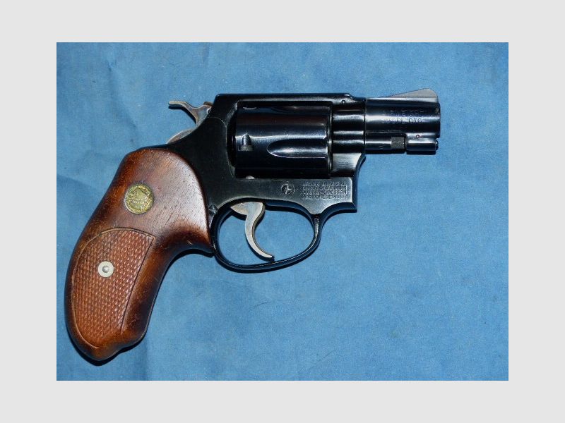 Smith & Wesson Mod. 37 Super Air Weight cal. 38 SPL. TOP, Bild 2 von 2