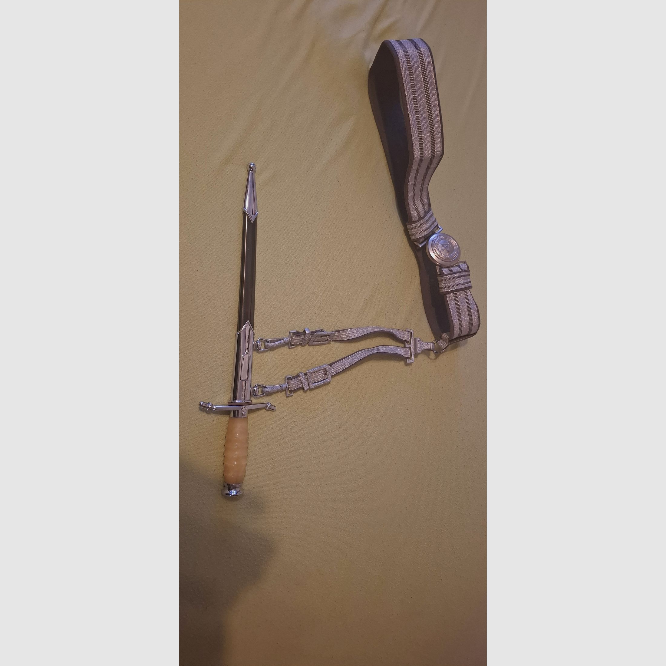 Daga de oficial de la NVA