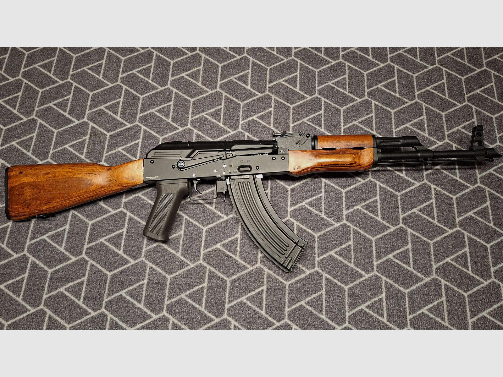 AK47 BEGADI SPORT AEG Vollmetall/Echtholz-NEU!