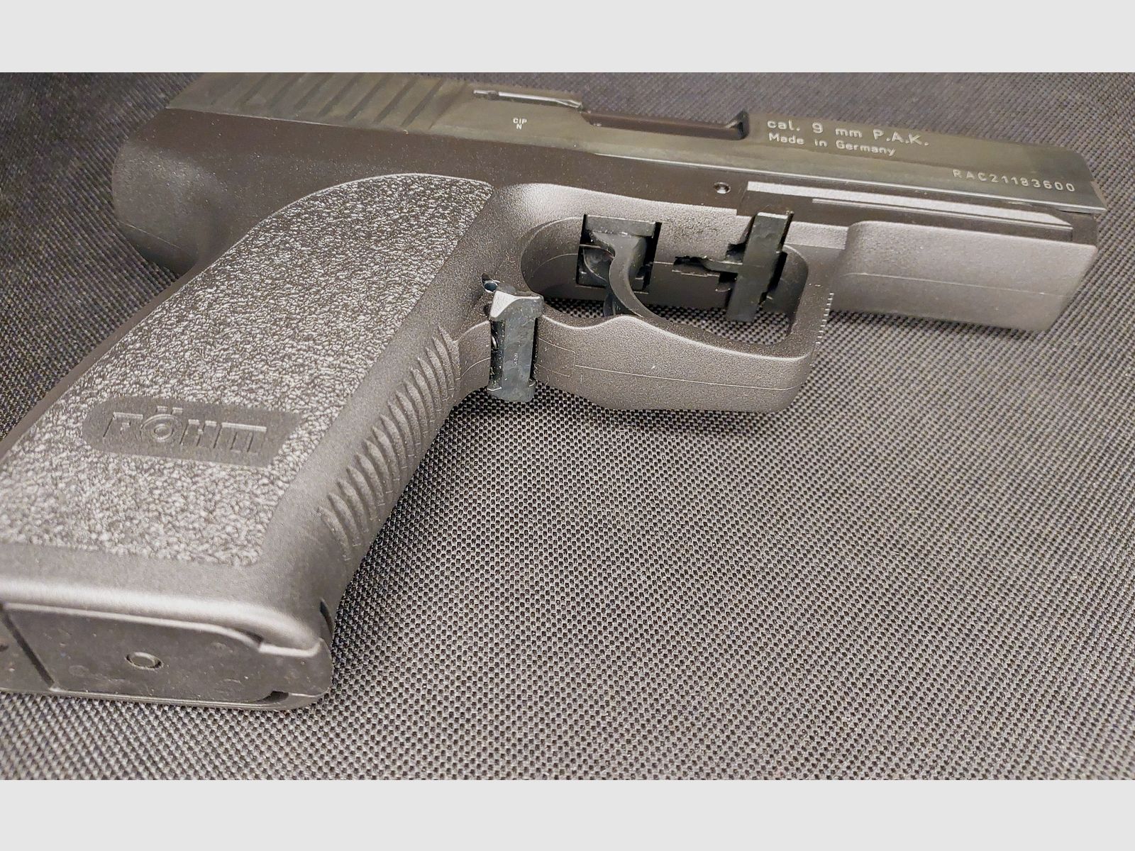 Pistola de alarma Röhm RG96 niquelada (PTB 699) RG 96