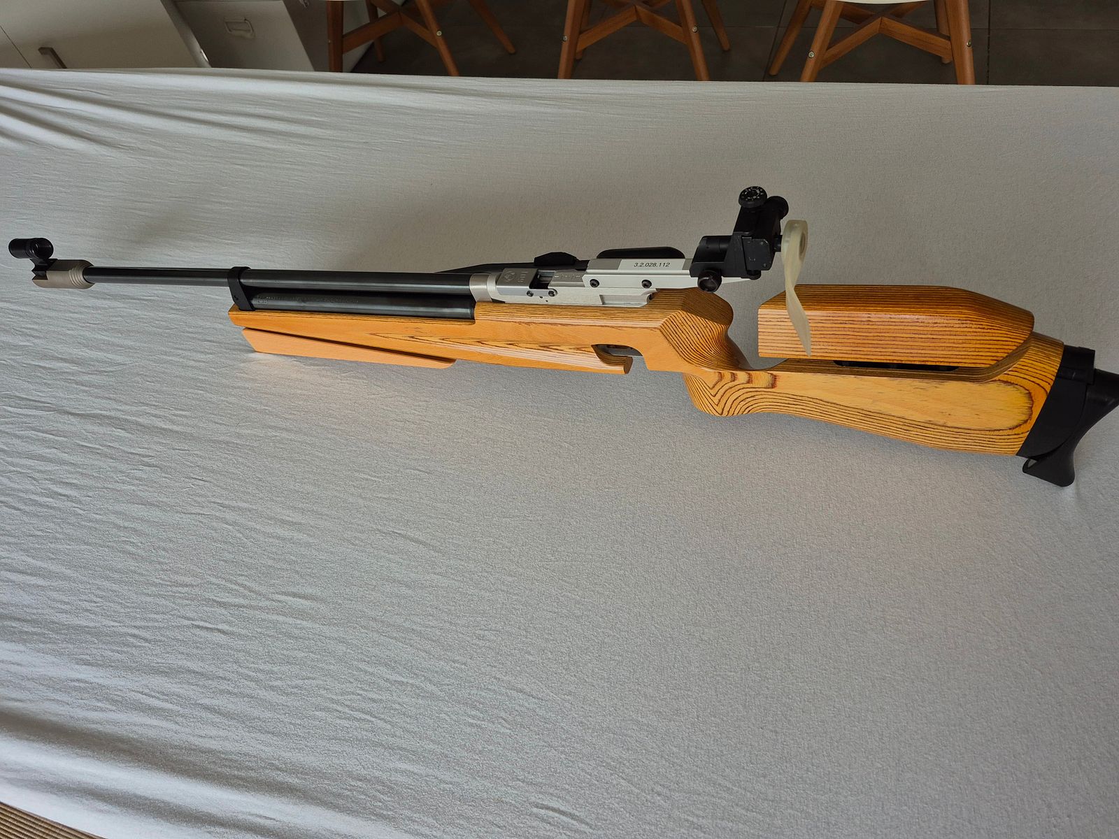 Feinwerkbau 601 omgebouwd voor liggende discipline