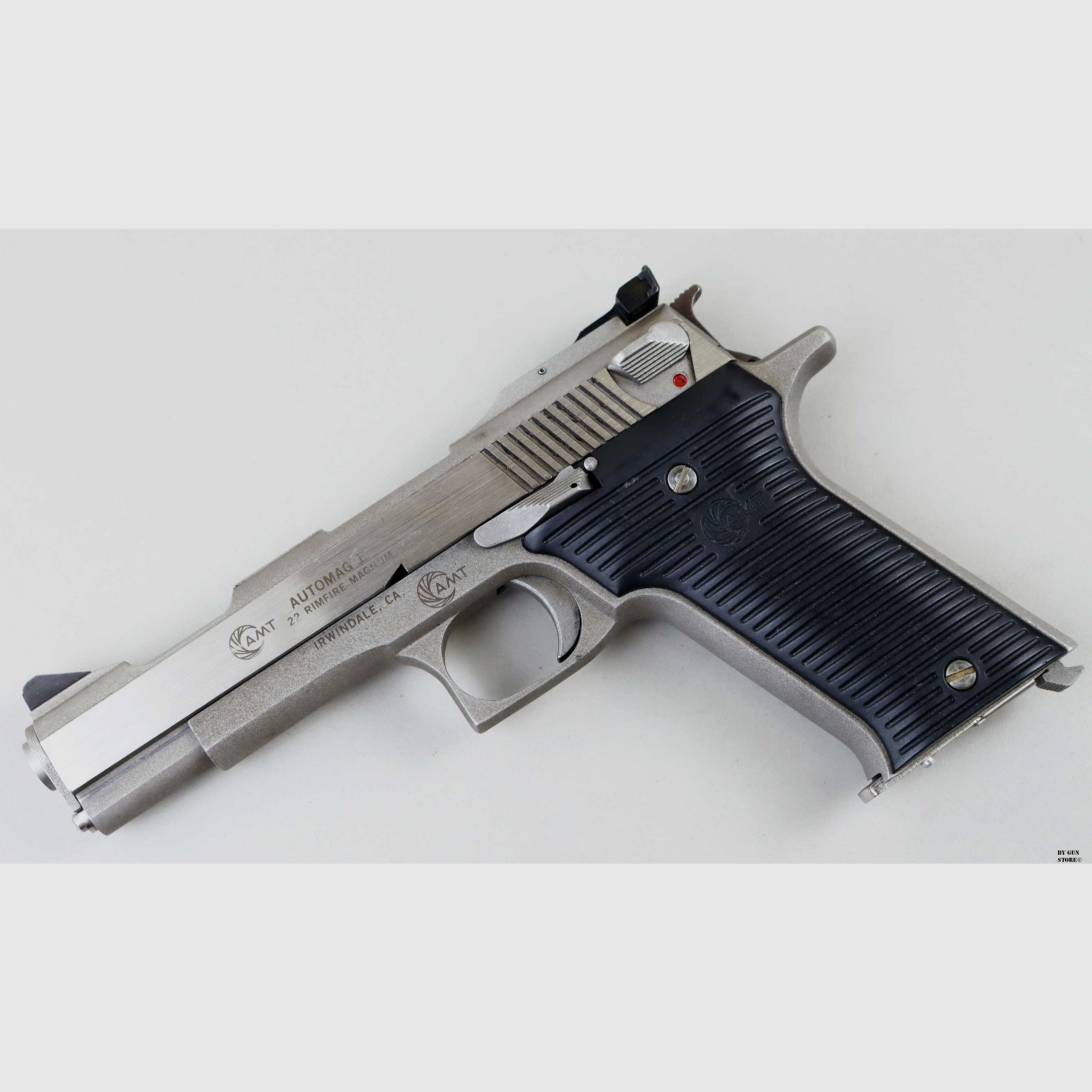 Pistolet AMT mod. Automag II cal. 22 Magnum matr. H34846, image 2 sur 9