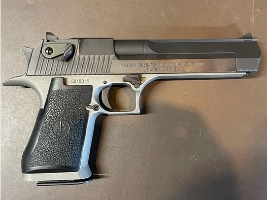 PISTOLA DESERT EAGLE