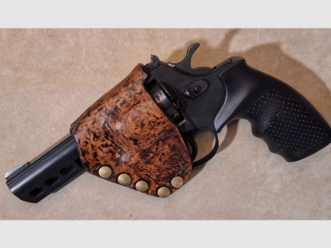  Steel Dog  4" Duty Tac Revolver 616, Type .209 Fiocchi Primers