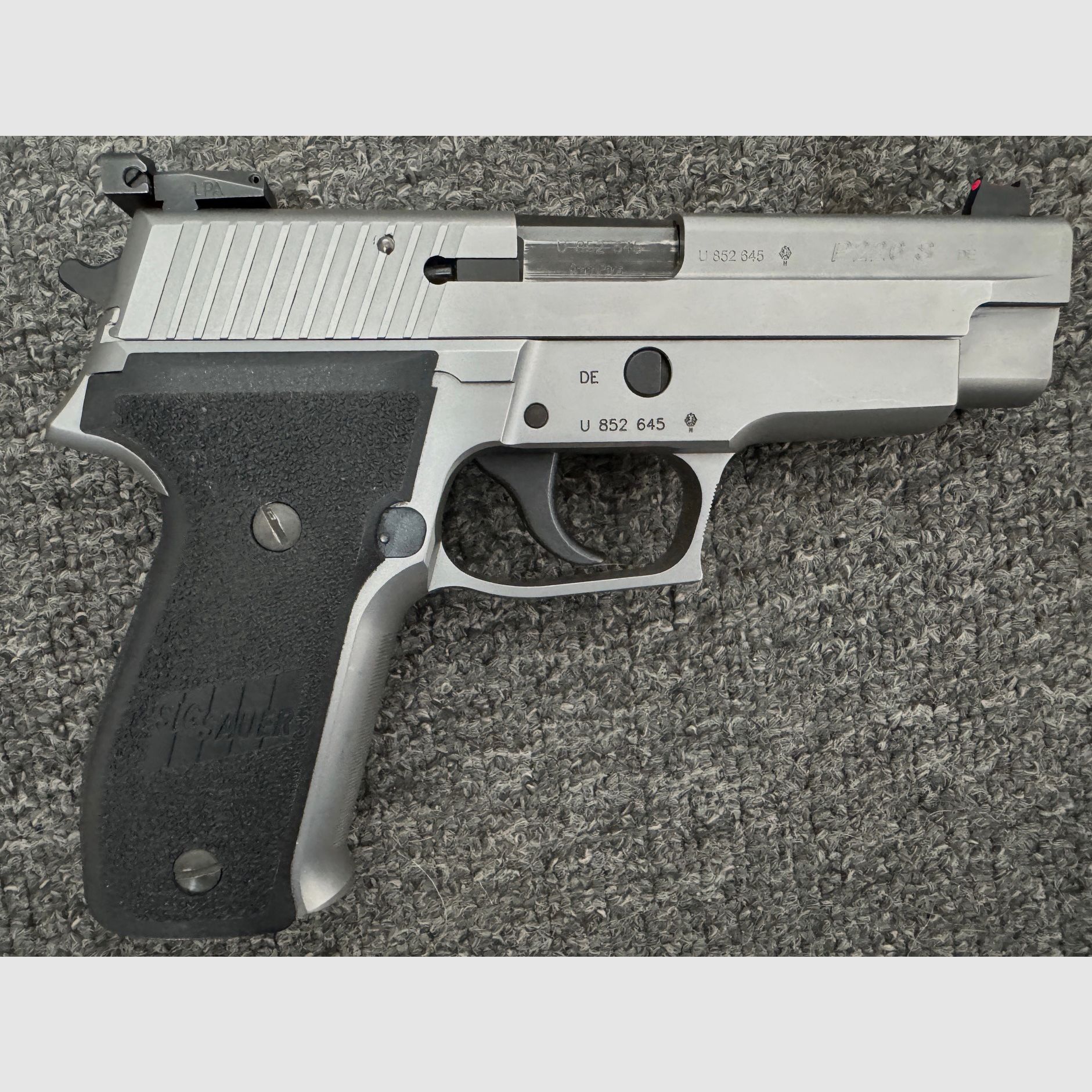 SIG Sauer P226 Stainless 9mm