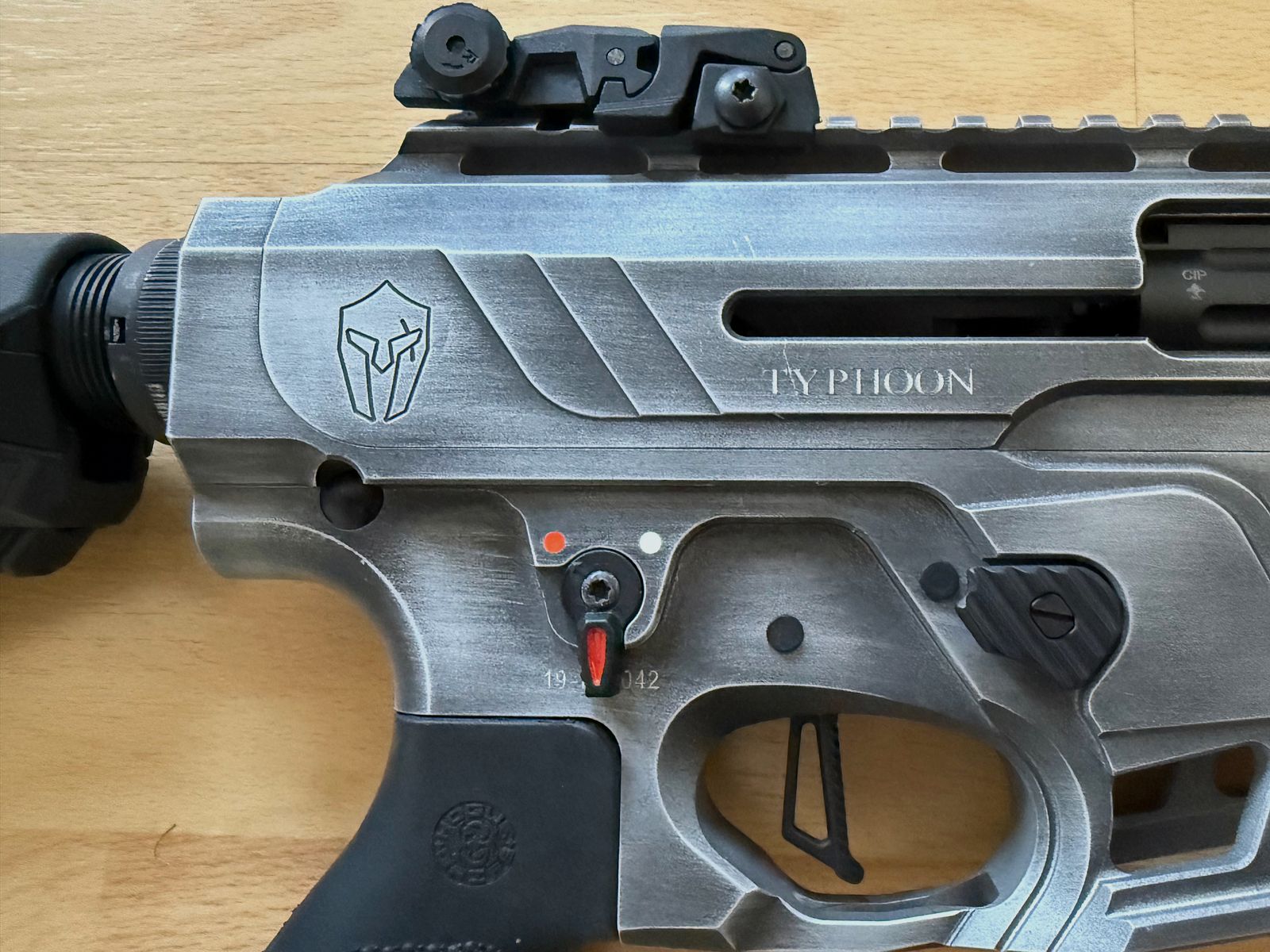 Typhoon F12 Maxi DC Satin escopeta semiautomática con cargador de caja