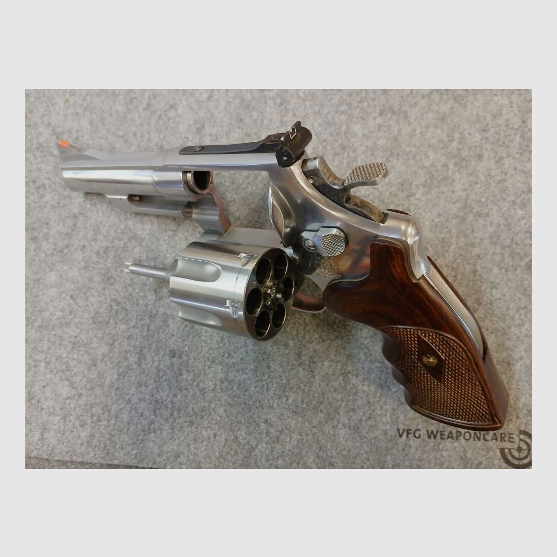 Smith + Wesson 629-4