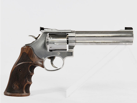 Smith & Wesson 686 Target Champion Deluxe