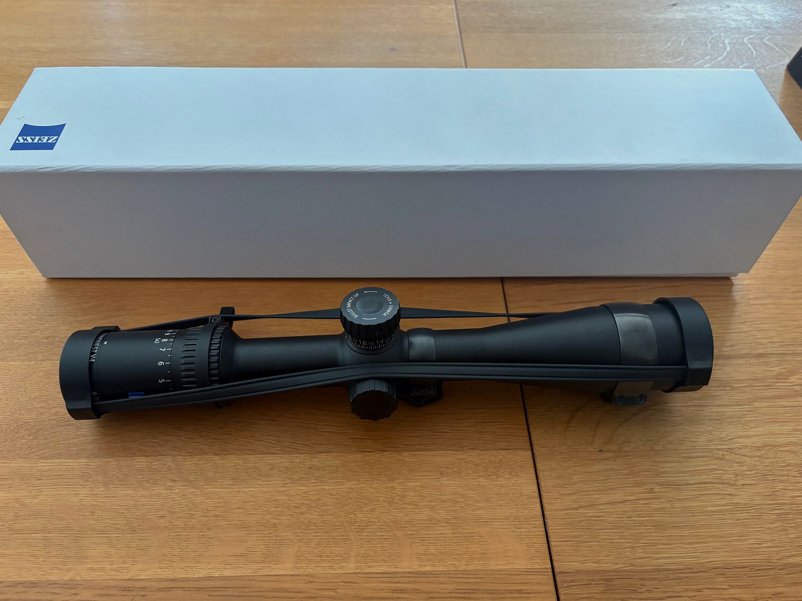 Telescopio Zeiss v4 4-16x44