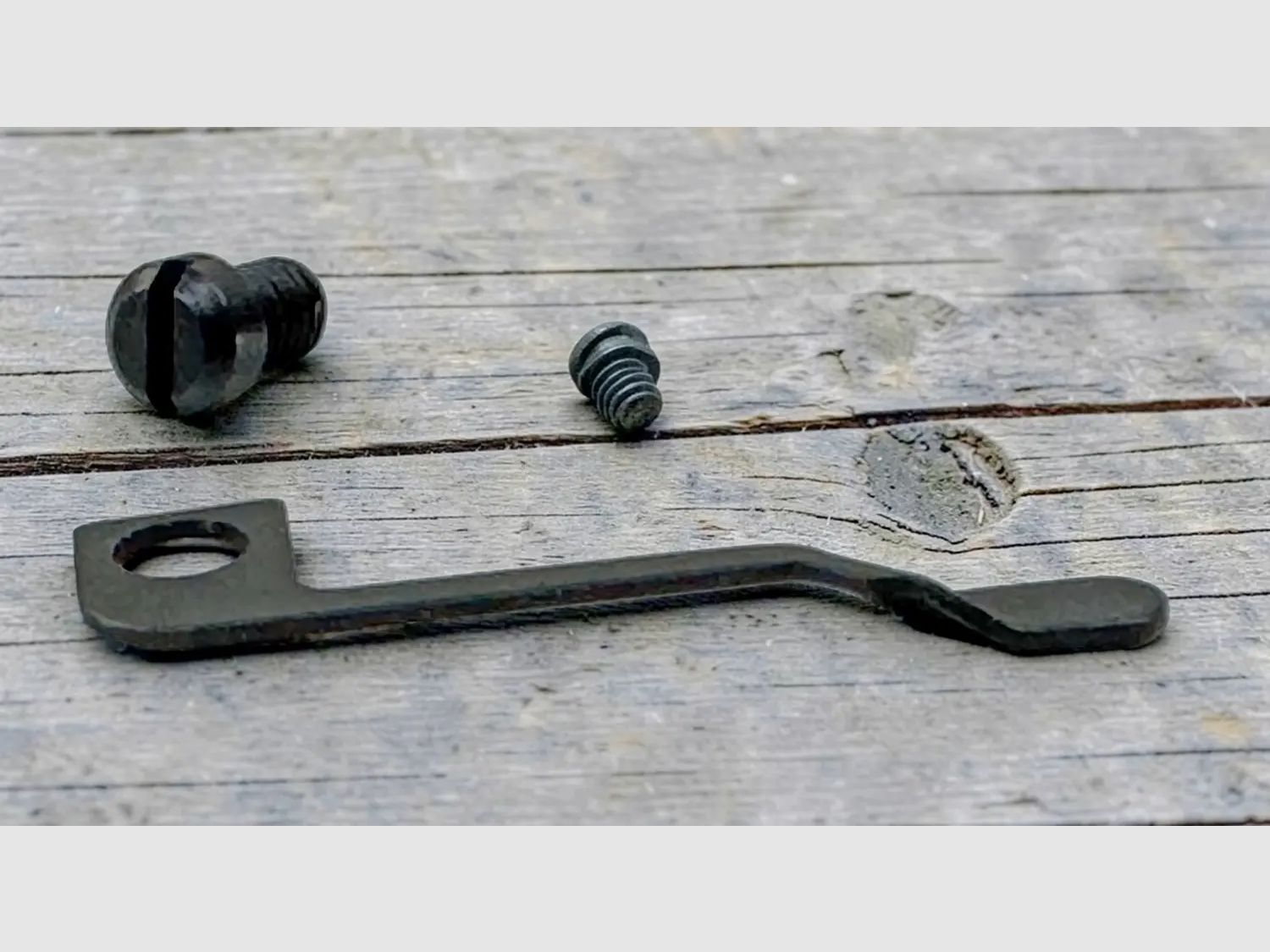 Ressort Walther avec vis pour GSP S/N >220137