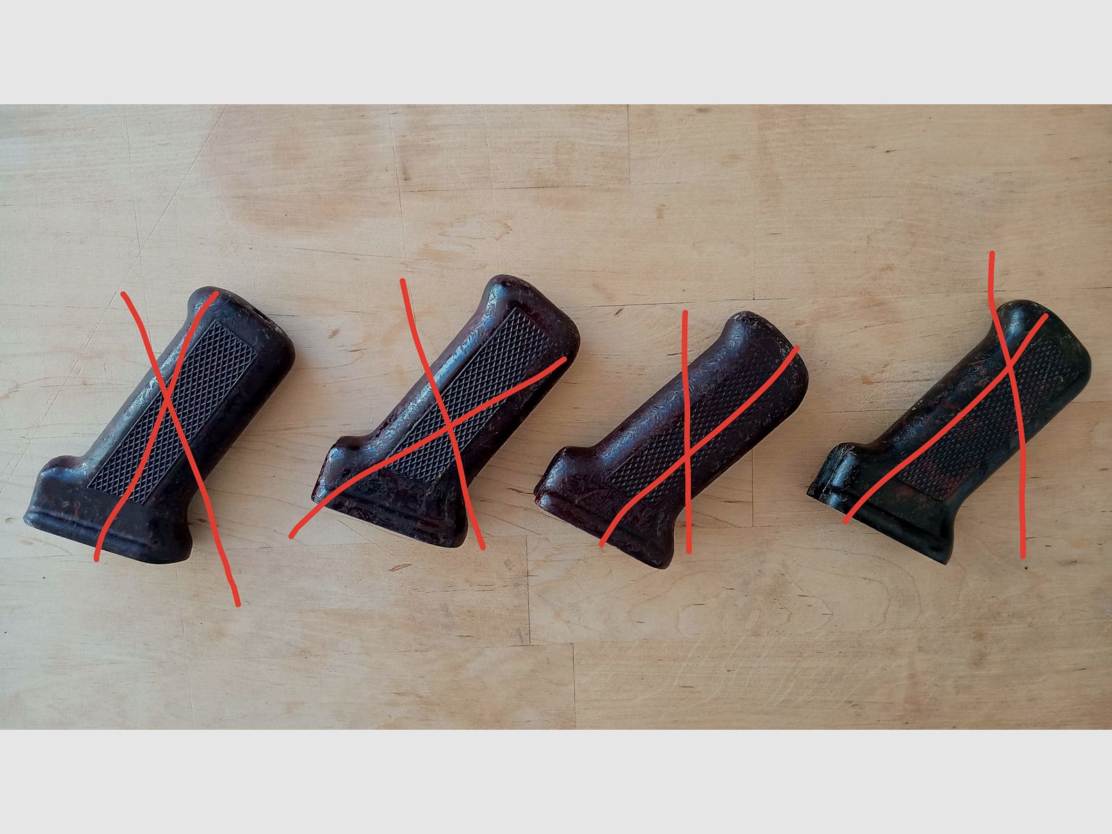 Rumänische AKM-Griffe aus Bakelit besser als der russische Griff / auch für AK74 AK-100 / Yunker / Cybergun 47