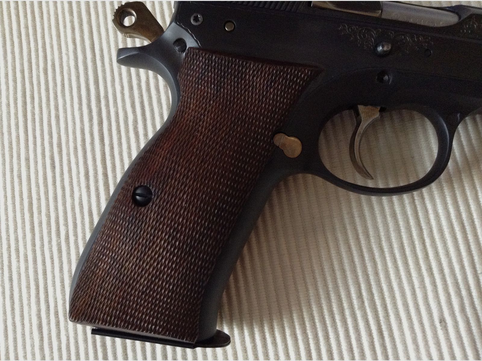 Ha. Pistole Brünner CZ-75 Luxus, Kal. 9mmLuger, aus Sammlung