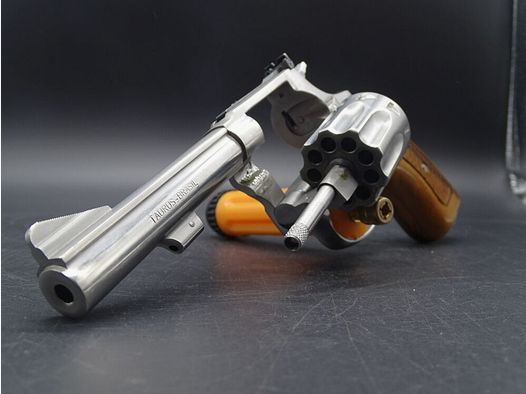 Revólver Taurus Calibre .22lr 4 pulgadas