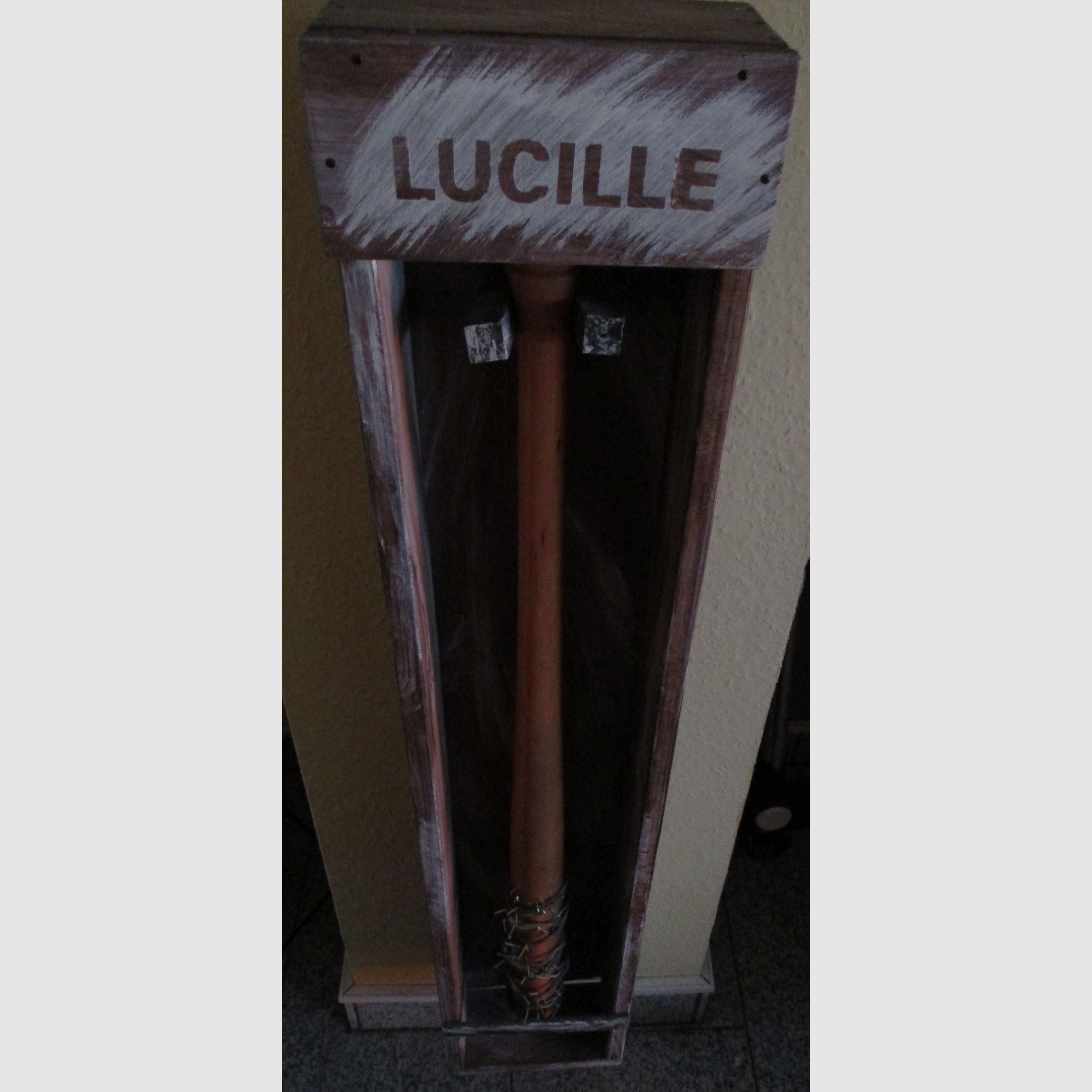 The Walking Dead Negan baseball bat Lucille in wooden box