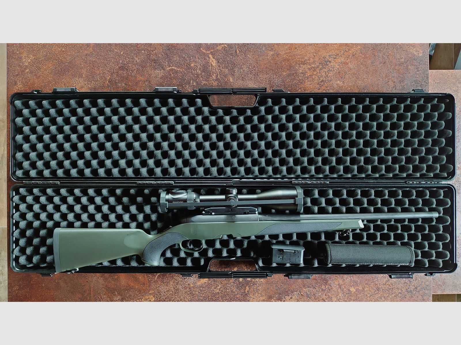 Steyr Mannlicher SM12 SX Semi-Weight mit Swarovski Z8i & Schalldämpfer – Hochwertiges Jagdset