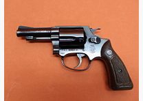 Smith & Wesson Revolver .38Special Smith&Wesson/ S&W 36 Chiefs Special brüniert, 3" Lauf/ Holzgriff Gebrauchtwaffe